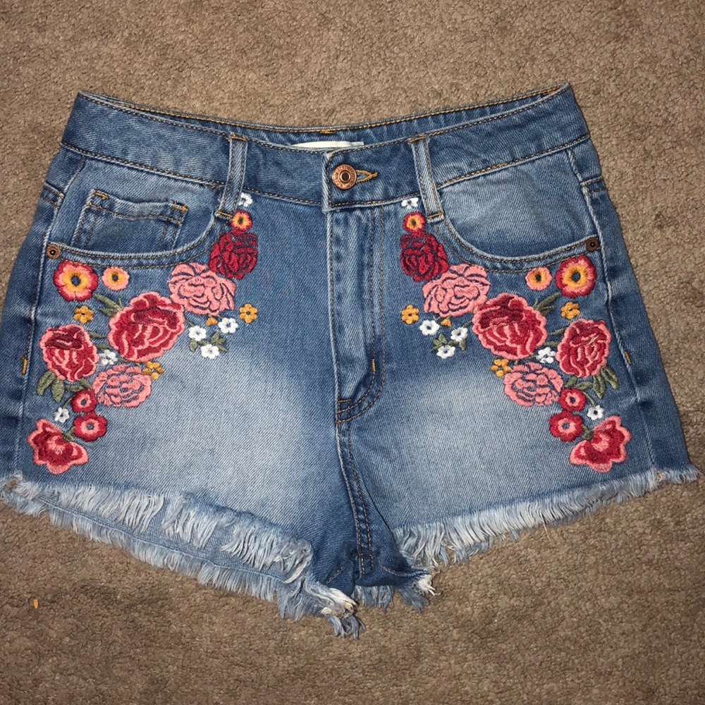 Floral Embroidery Jean Shorts